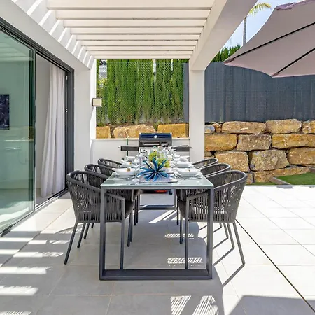 Vacation Marbella I De La Resina, Infinity Pool, Golf Community, Africa Views Villa