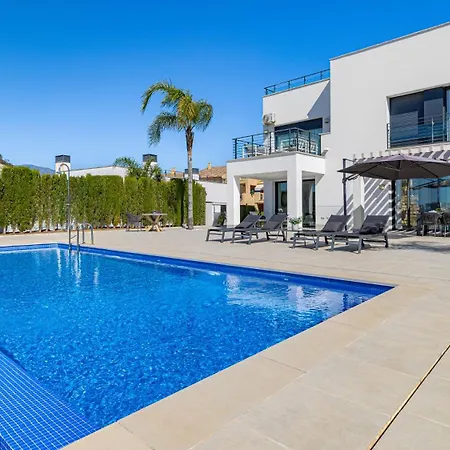 Vacation Marbella I De La Resina, Infinity Pool, Golf Community, Africa Views Villa Estepona