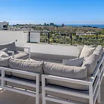 Vacation Marbella I De La Resina, Infinity Pool, 24-7 Security, Rooftop Solarium, Bbq, Golf Community, Africa Views * Estepona