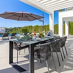 Vacation Marbella I De La Resina, Infinity Pool, 24-7 Security, Rooftop Solarium, Bbq, Golf Community, Africa Views