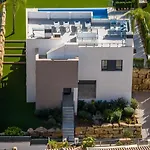Vacation Marbella I De La Resina, Infinity Pool, 24-7 Security, Rooftop Solarium, Bbq, Golf Community, Africa Views Βίλα Εστεπόνα