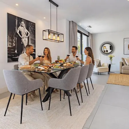 Vacation Marbella I De La Resina, Infinity Pool, Golf Community, Africa Views Villa Estepona