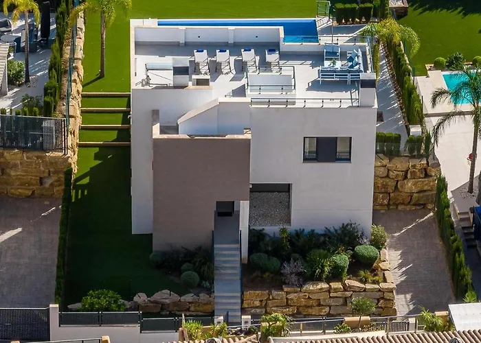 Vacation Marbella I De La Resina, Infinity Pool, Golf Community, Africa Views Villa Estepona