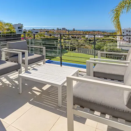 Villa Vacation Marbella I De La Resina, Infinity Pool, Golf Community, Africa Views