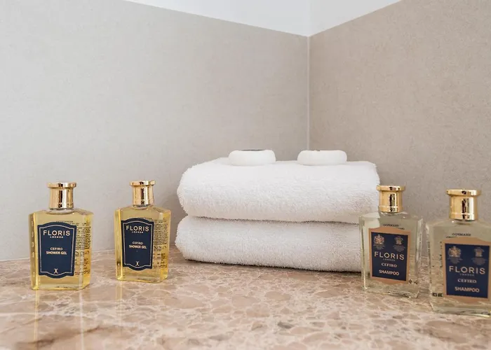 Vacation Marbella I Villa De La Resina, Infinity Pool, 24-7 Security, Rooftop Solarium, Bbq, Golf Community, Africa Views *