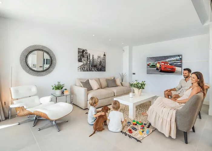 Vacation Marbella I Villa De La Resina, Infinity Pool, 24-7 Security, Rooftop Solarium, Bbq, Golf Community, Africa Views